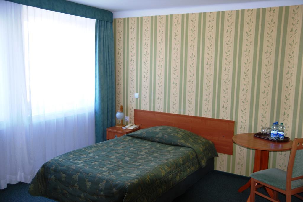 Hotel Swiatowit Лодзь Номер фото