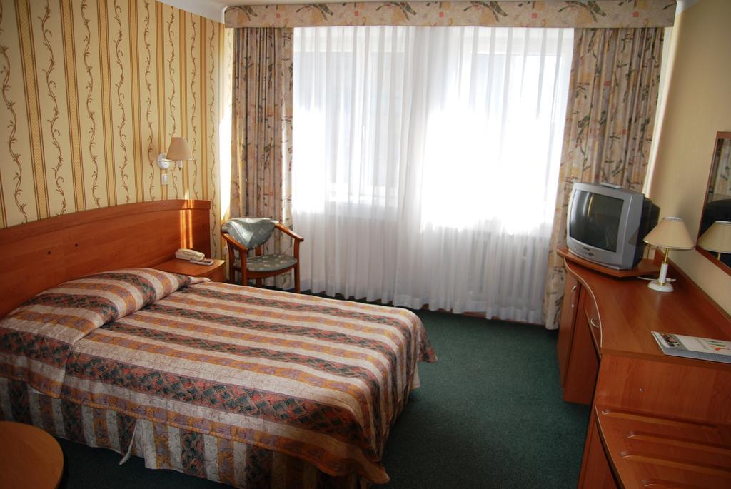 Hotel Swiatowit Лодзь Номер фото