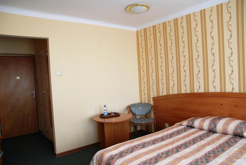 Hotel Swiatowit Лодзь Екстер'єр фото