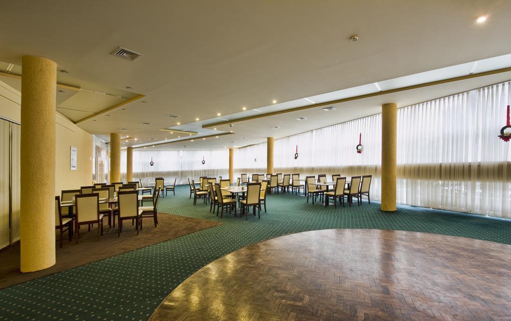 Hotel Swiatowit Лодзь Екстер'єр фото